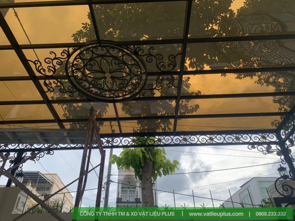 tấm polycarbonate đặc ruột 5mm