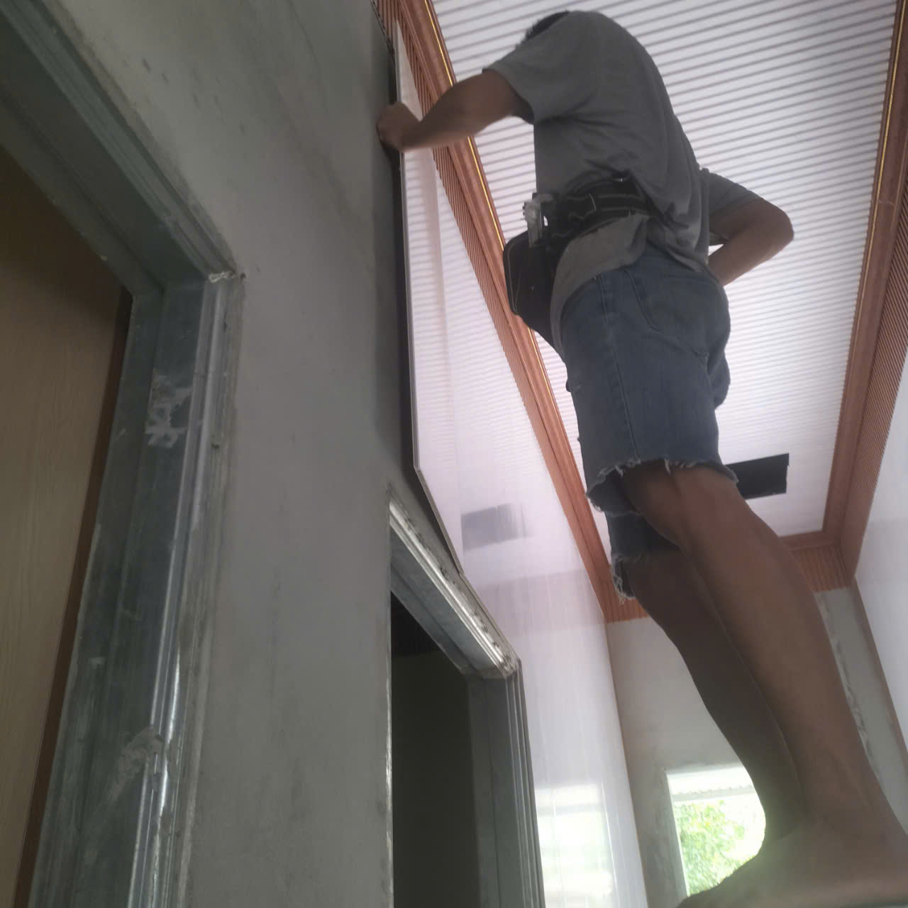 Lắp đặt không đúng kỹ thuật tấm lam sóng