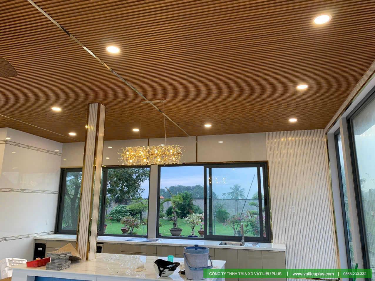Tấm nhựa lam sóng ốp phòng bếp