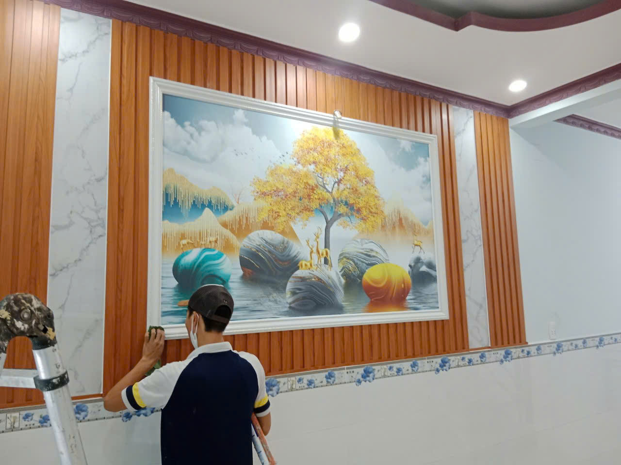 không xử lý bề mặt tườngtrần trước khi thi công