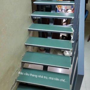 Tấm nhựa eco làm bậc cầu thang