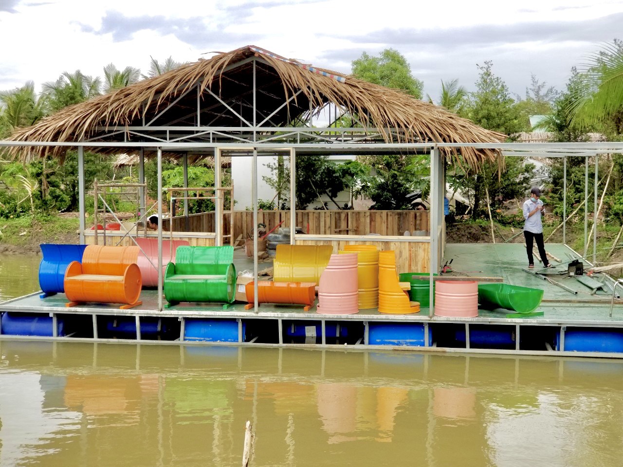 Tấm nhựa eco làm sàn nhà nổi