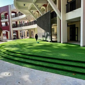 Thảm cỏ nhân tạo với những ứng dụng đa dạng